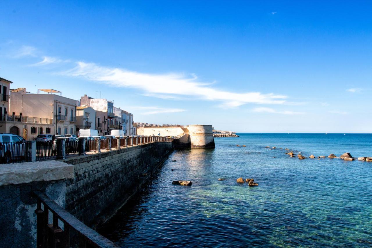 Sunny Holiday Apartment - Ortigia Syracuse Екстер'єр фото