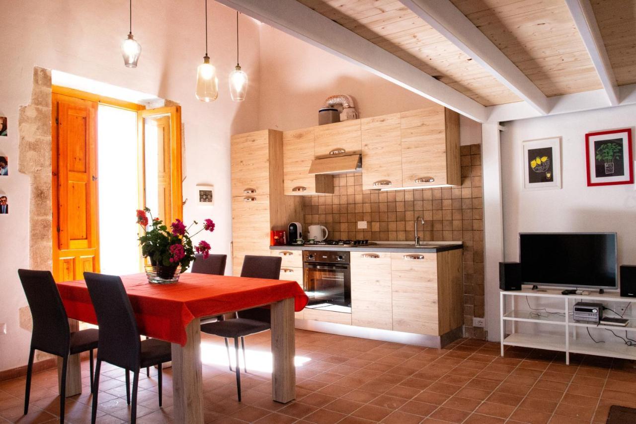 Sunny Holiday Apartment - Ortigia Syracuse Екстер'єр фото