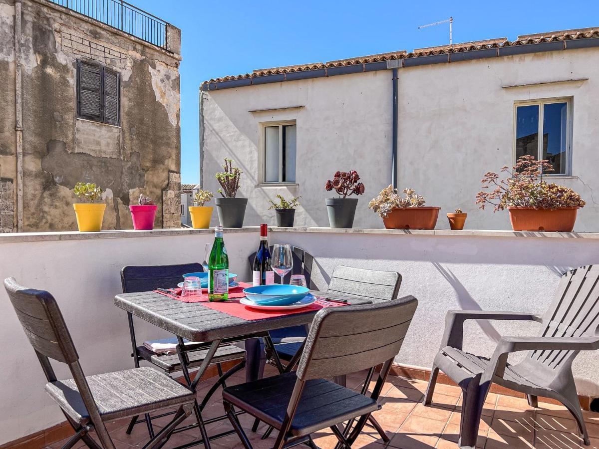 Sunny Holiday Apartment - Ortigia Syracuse Екстер'єр фото